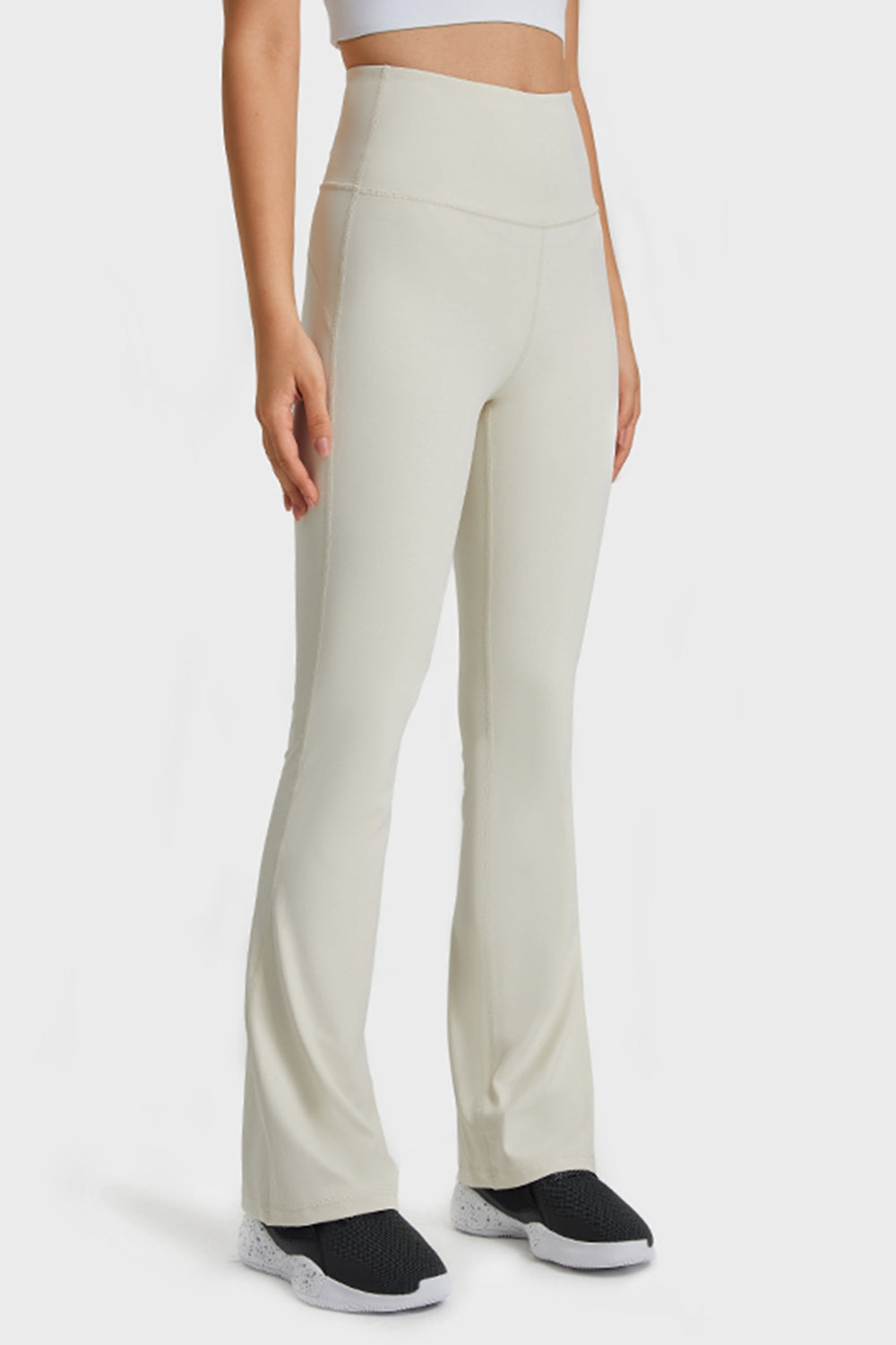 Flare leg yoga pants hem detail