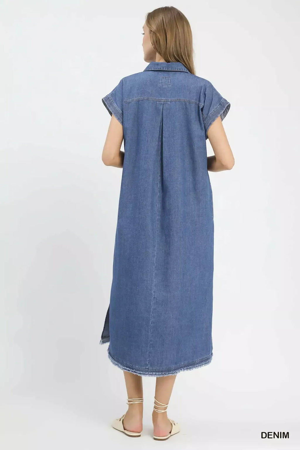 Collared denim dress detail of point collar and buttons