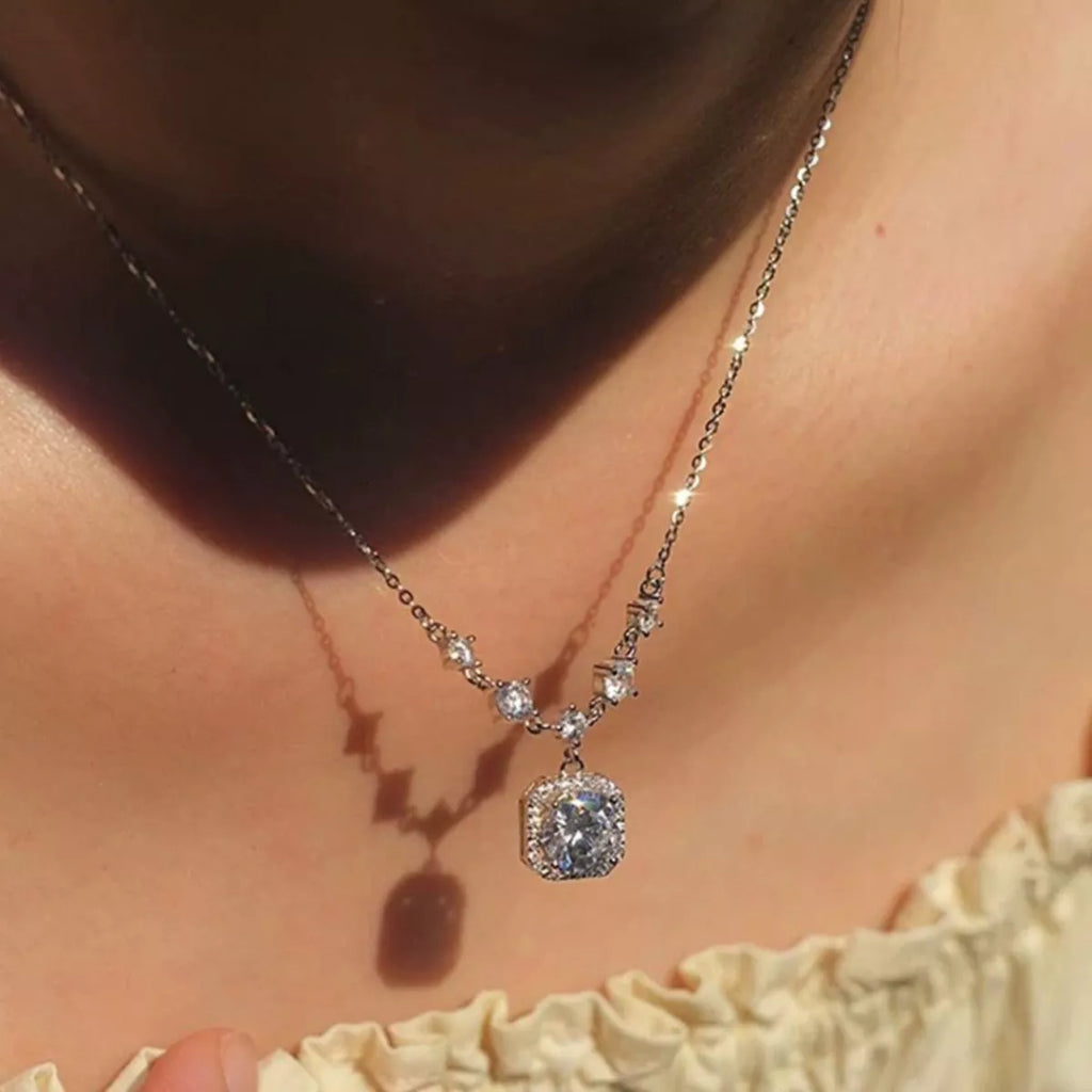 Moissanite pendant necklace side view
