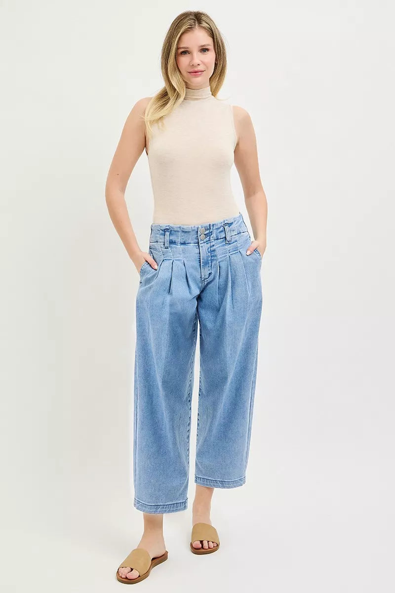 Cropped hem detail on RISEN barrel jeans