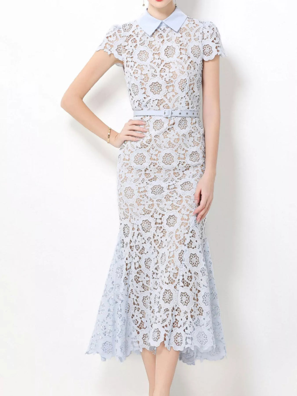 Lace midi dress side view