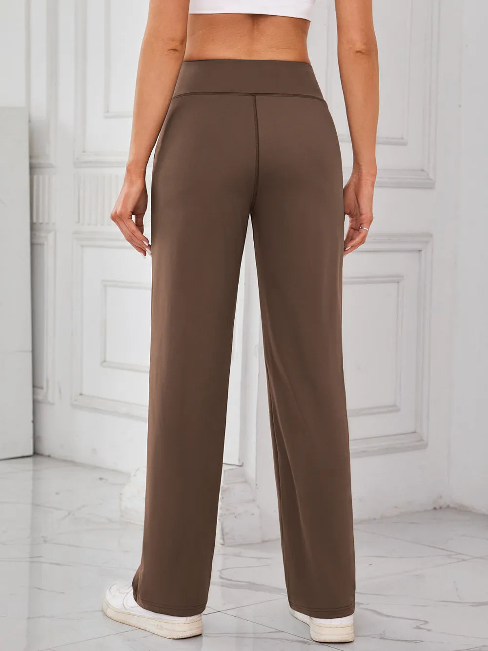 High waist active pants waistband detail