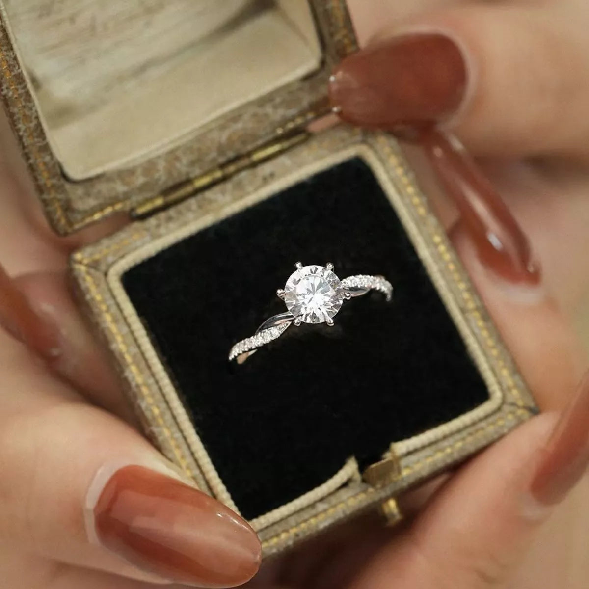 1 carat moissanite silver ring top view