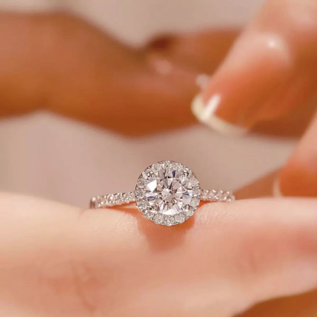 Adjustable band detail on sterling silver moissanite ring