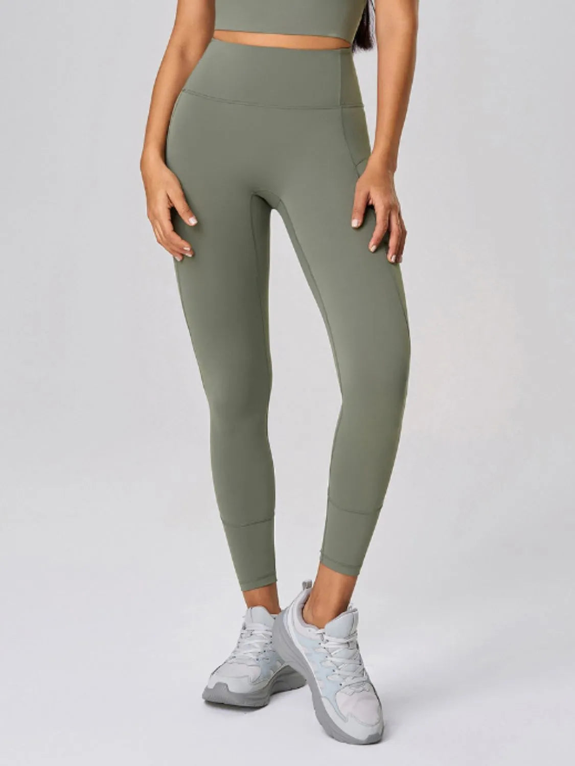 High waist active leggings in sage green