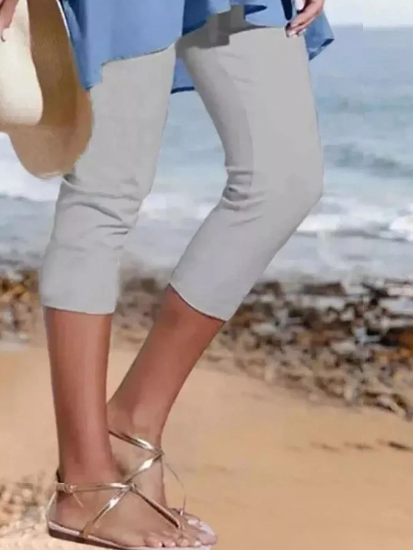 Plus size cropped leggings fit detail