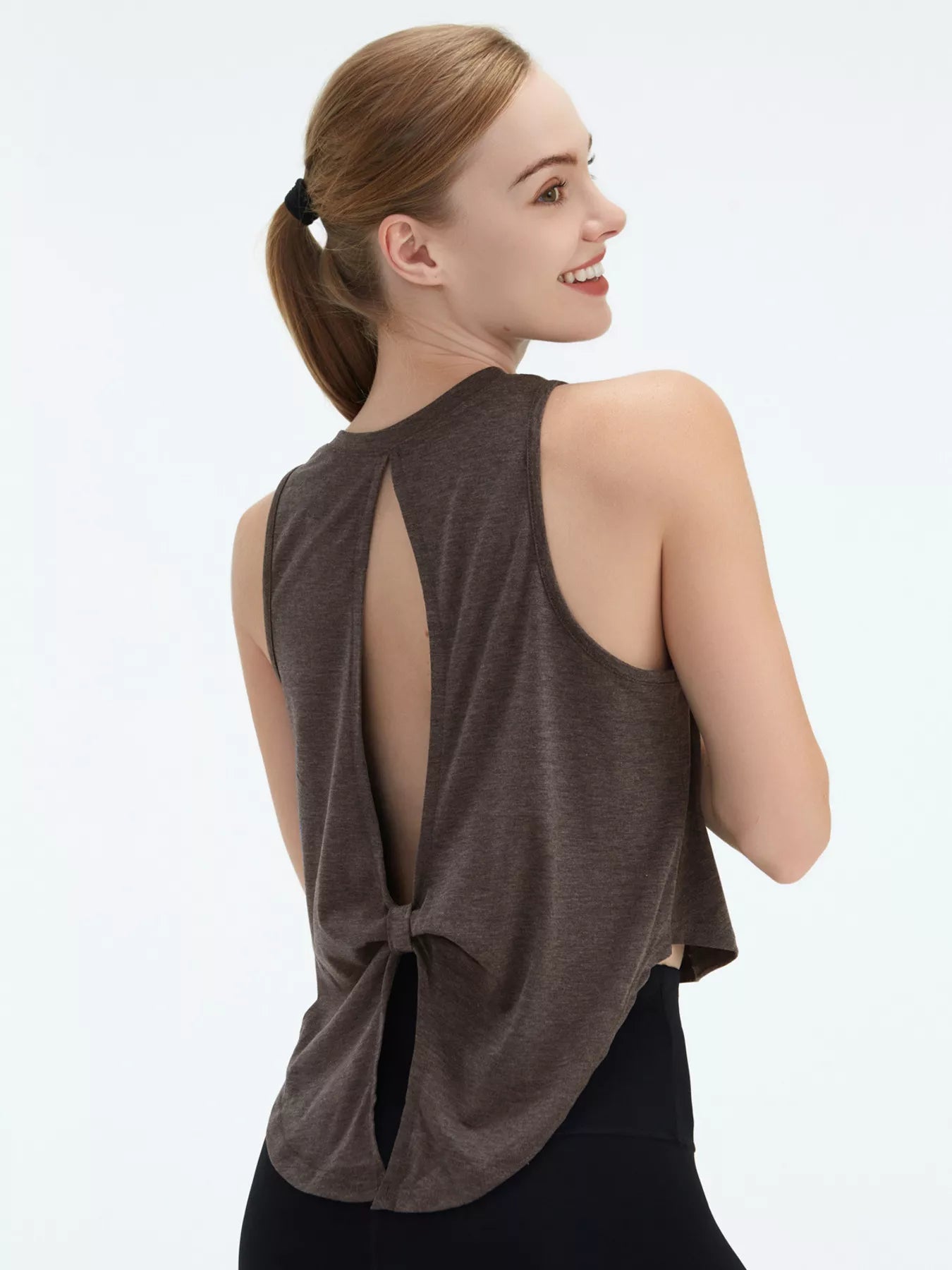 Cutout back active tank in burgundy
