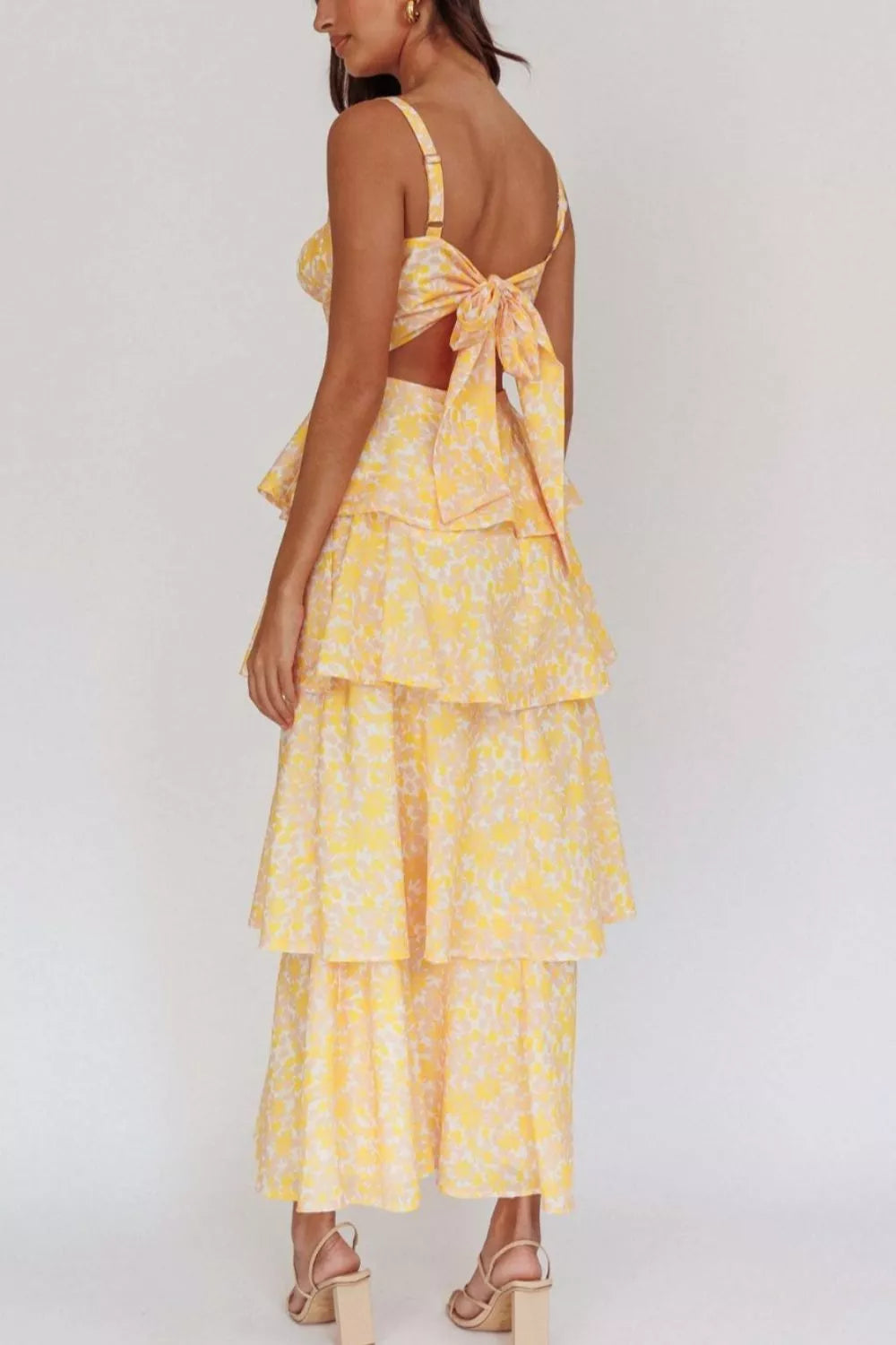 Flowy maxi dress skirt detail