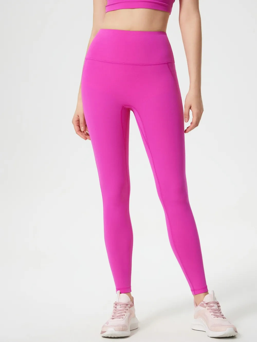 Fuchsia pink leggings detail
