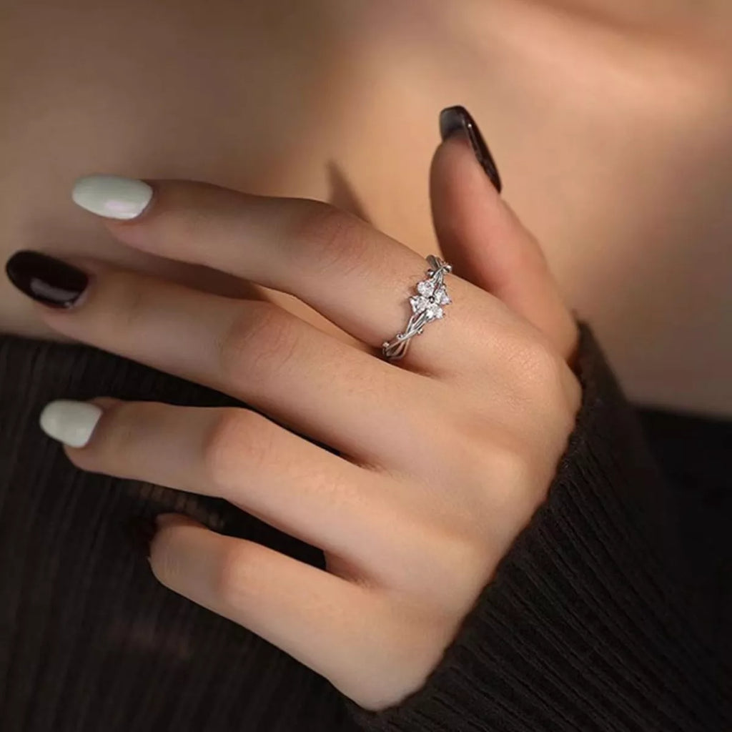 Zircon sterling silver ring side profile