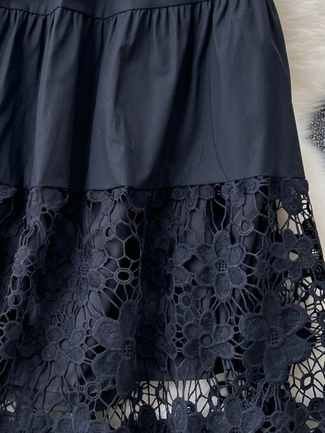 Lace tiered skirt elastic waistband detail