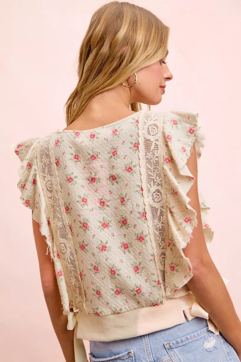 Ruffle sleeve detail on floral print cotton top