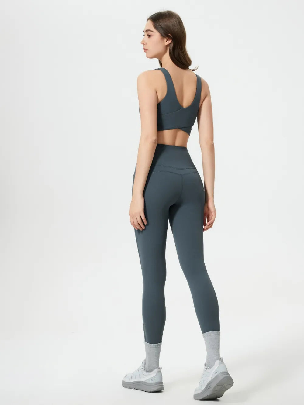Fuchsia pink active leggings side view