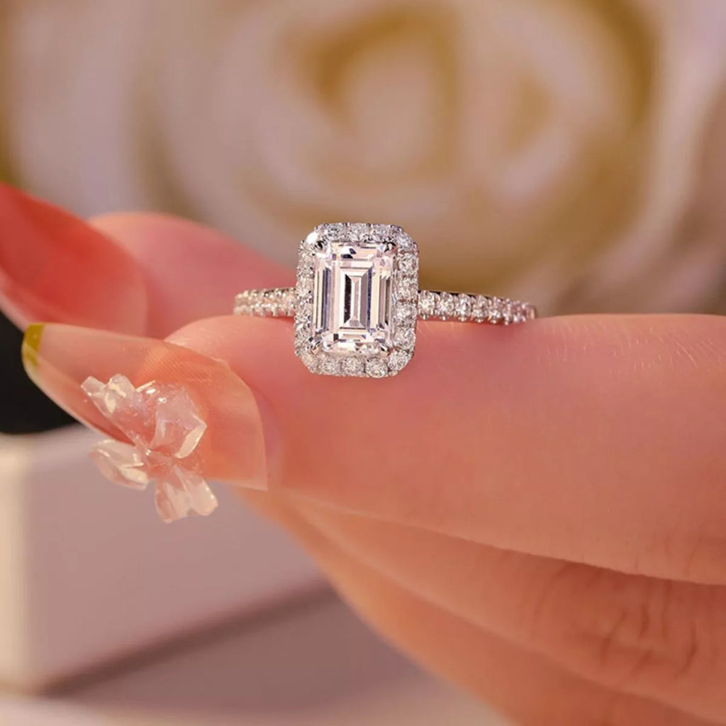 1 carat moissanite ring top view