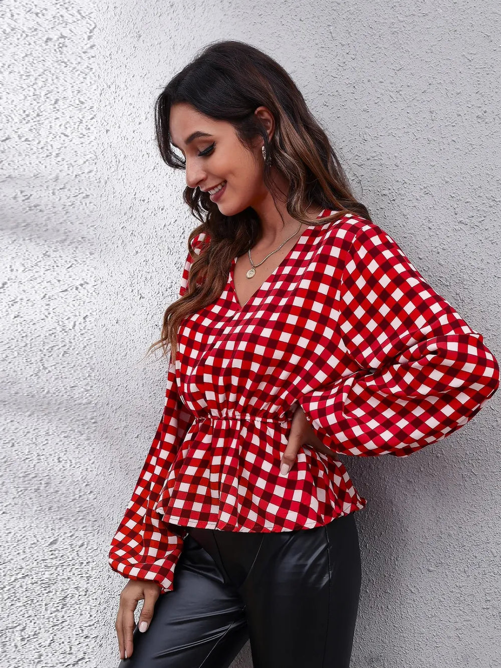 Balloon sleeve plaid blouse side profile detail