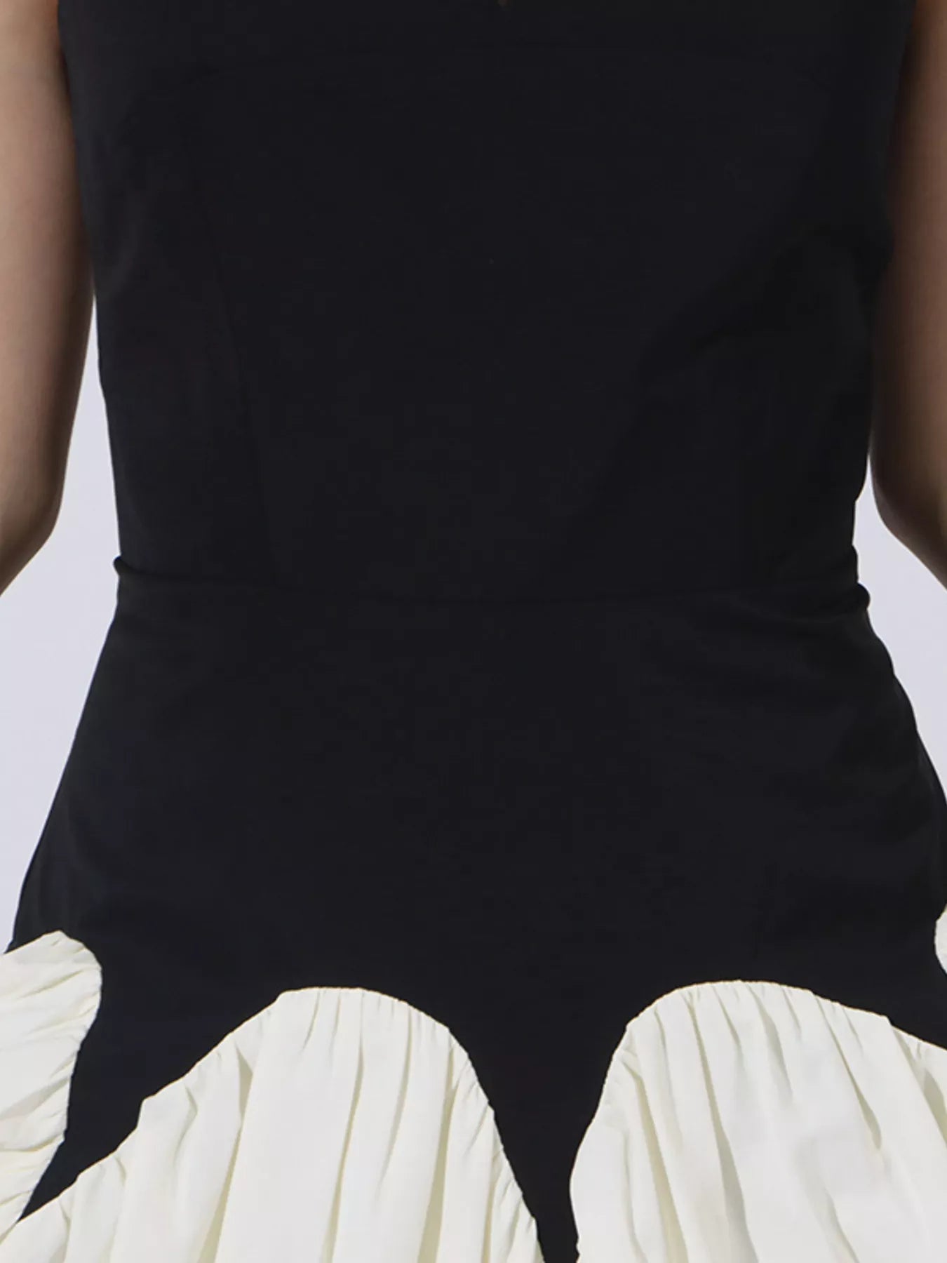Two tone tube maxi dress neckline detail