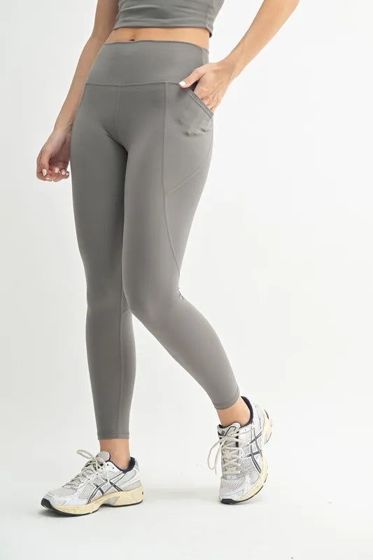 Sculpting high waisted leggings back view