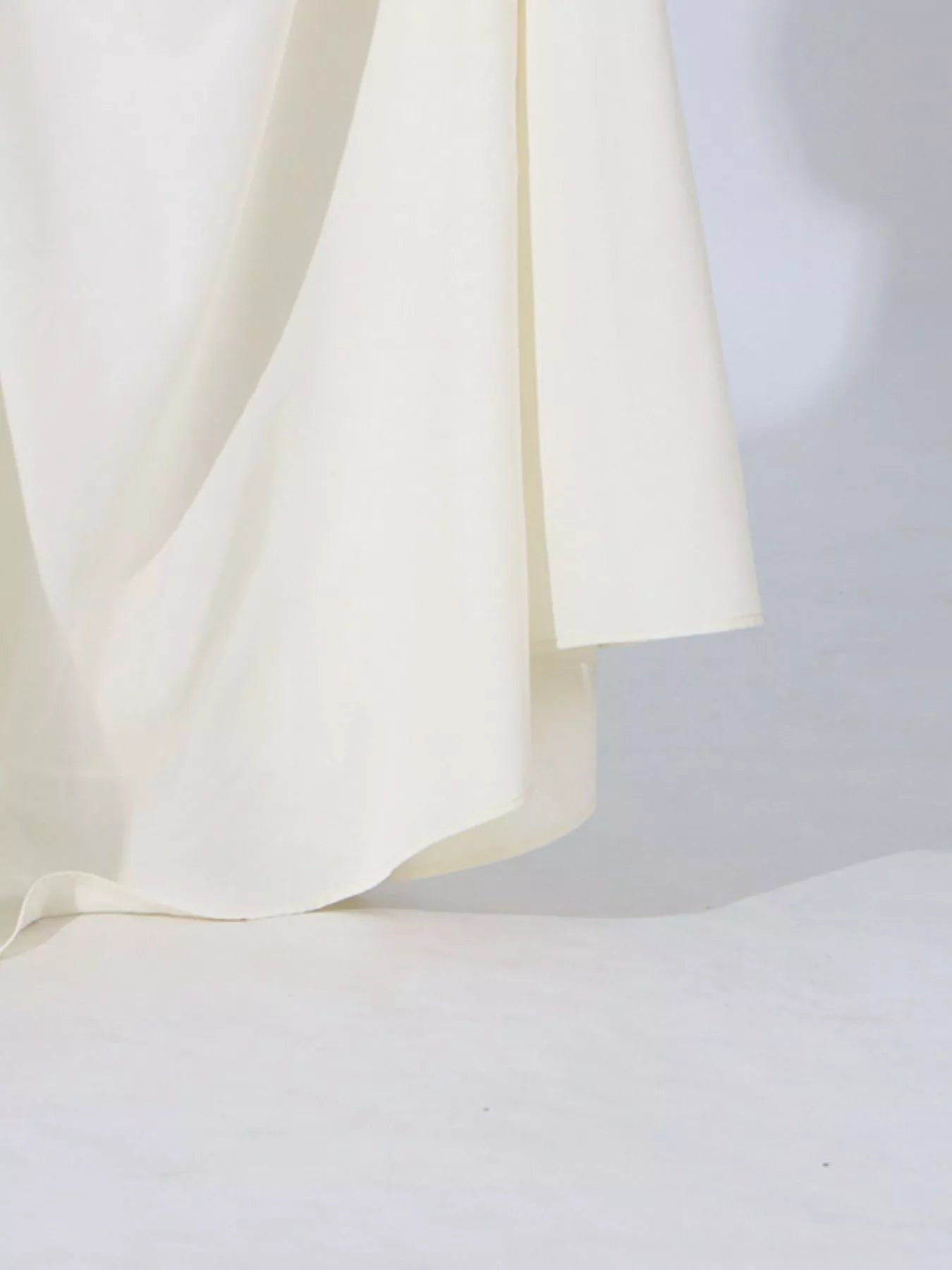 Two tone tube maxi dress side profile styled look