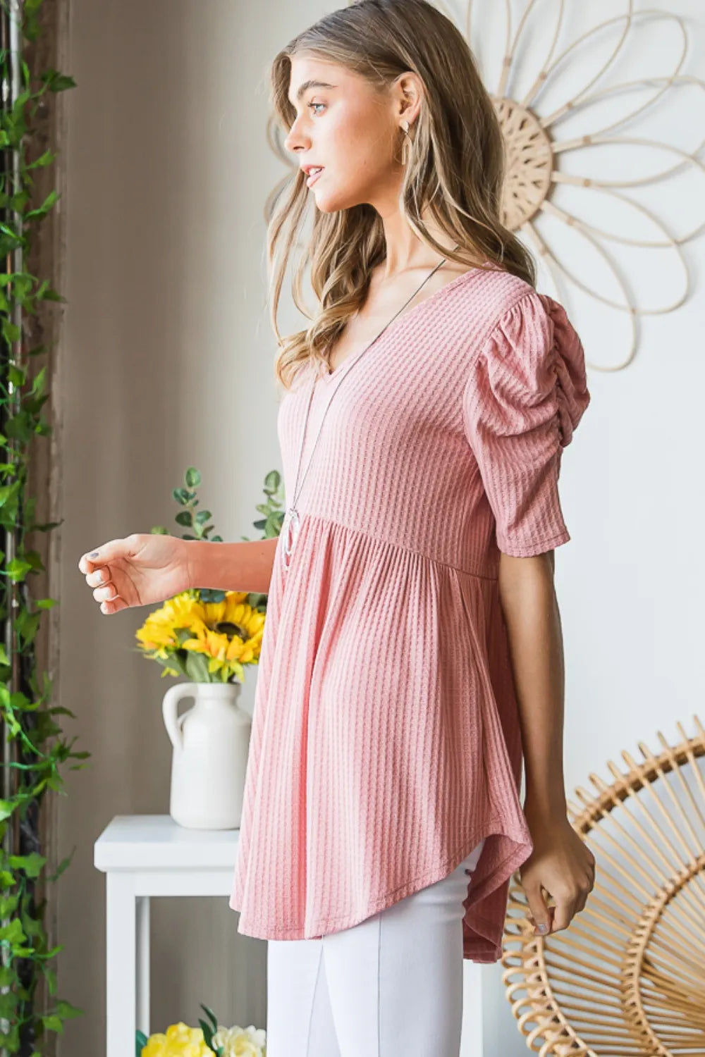 V neck waffle knit top on model rose color