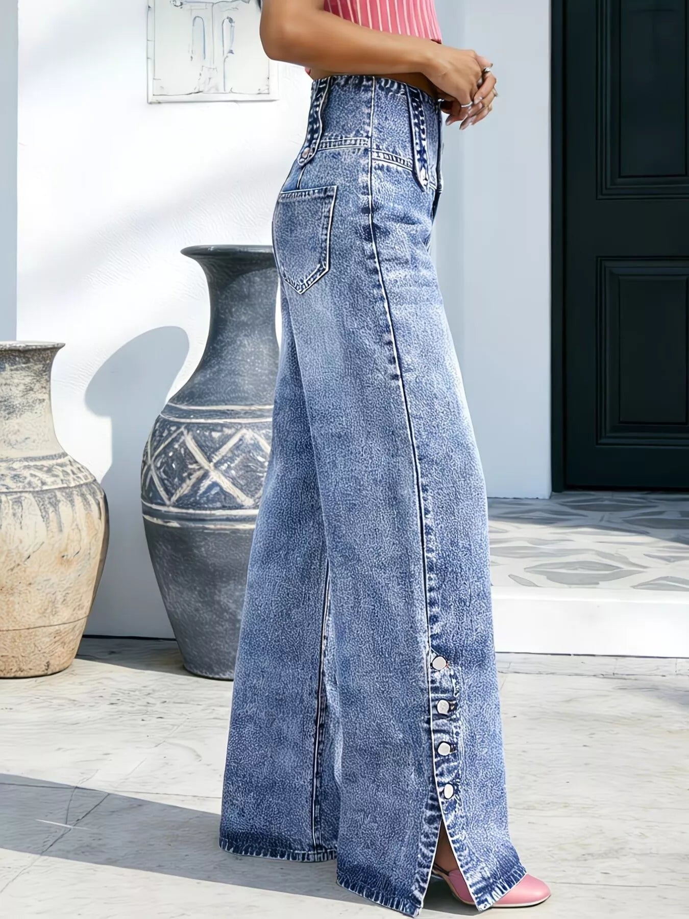 Slit hem detail on wide leg blue denim