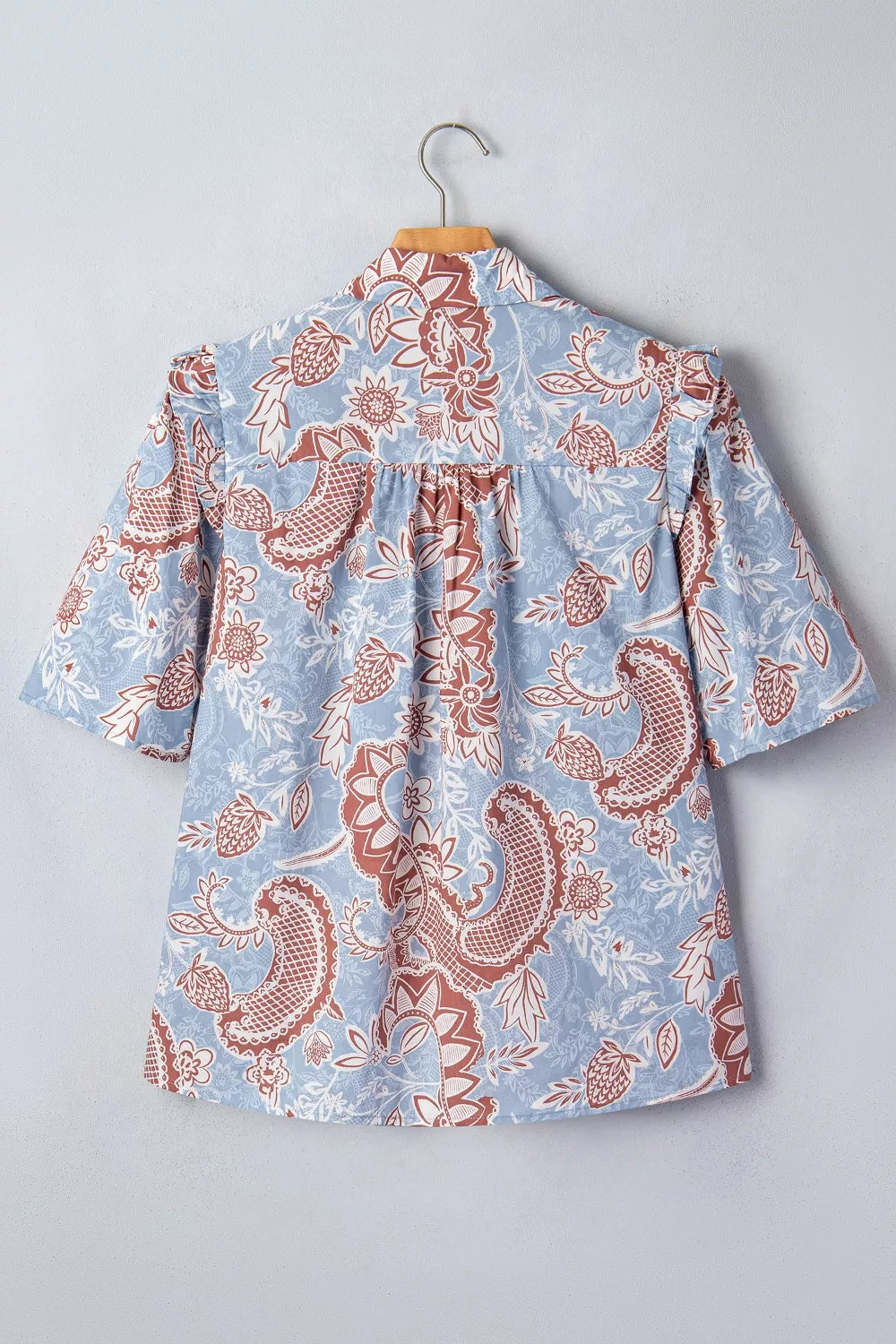 Floral print shirt scalloped collar detail