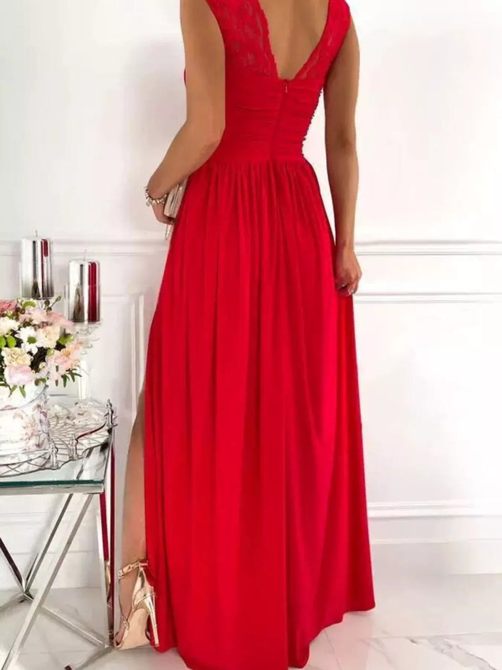 Lace trim detail on maxi dress neckline
