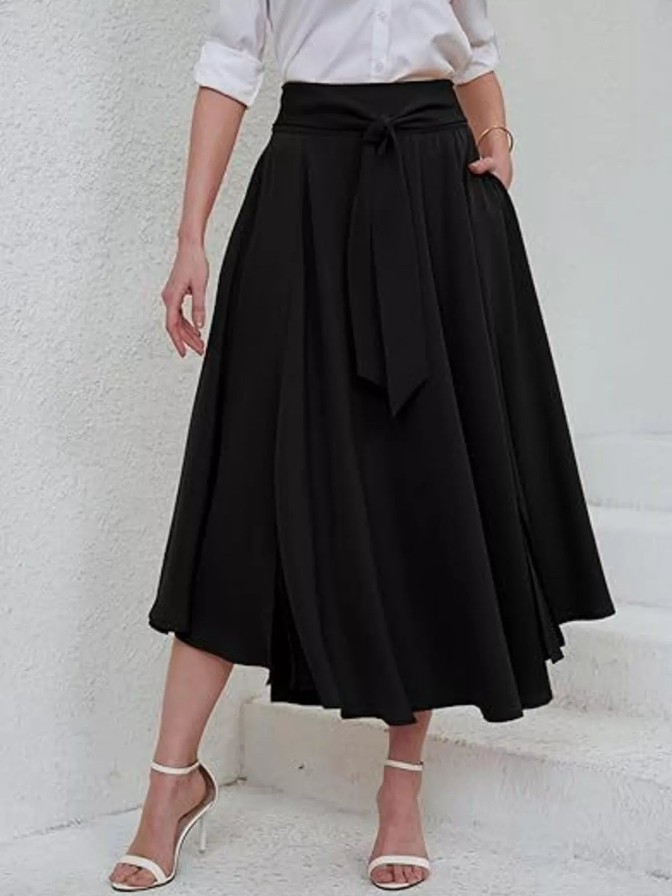 Tie waist bow detail on black A line skirt