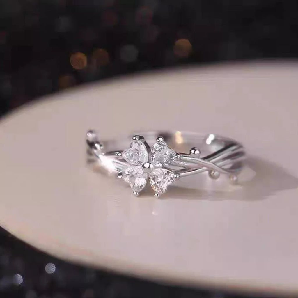 Zircon ring in matching gift box