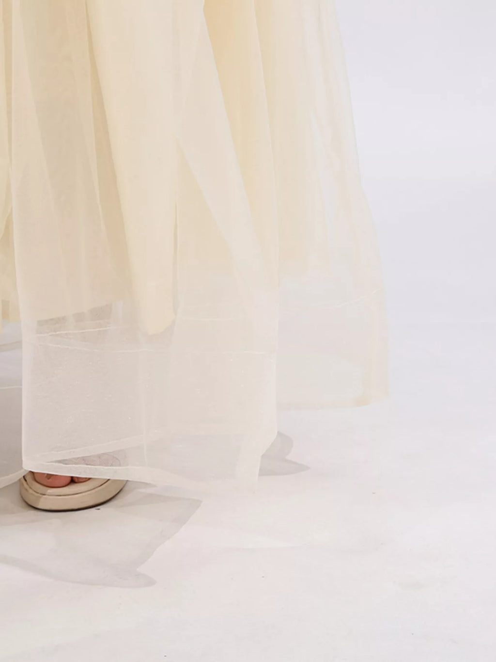 Contrast flower sleeveless tulle maxi dress full outfit