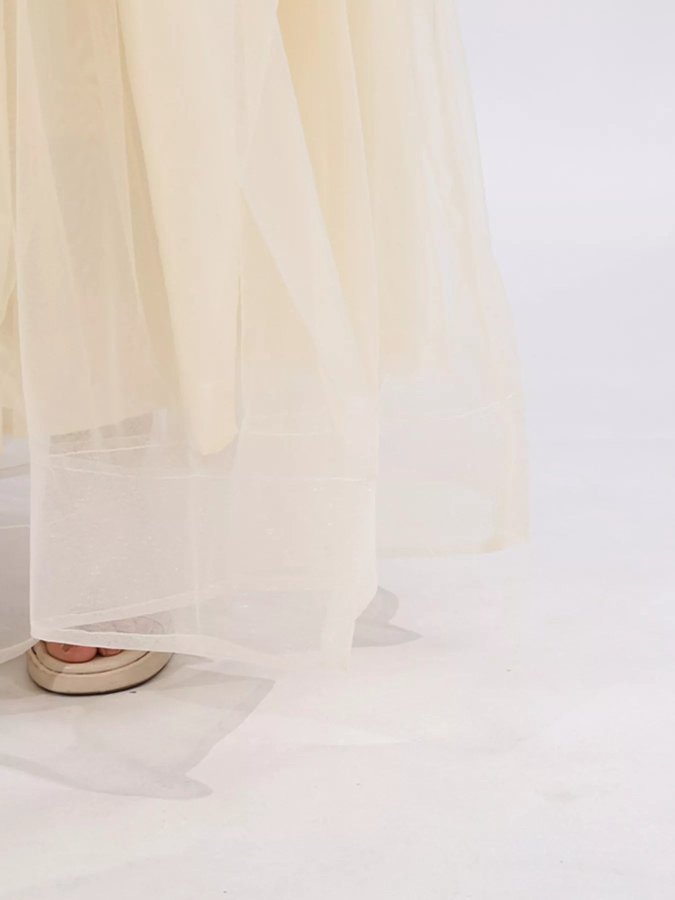 Contrast flower sleeveless tulle maxi dress full outfit