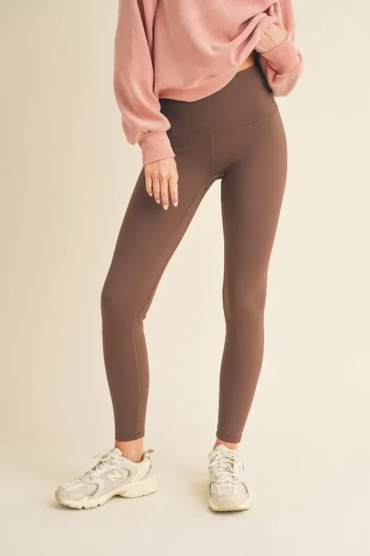 Fleece lined high waisted leggings in coffee brown, front view