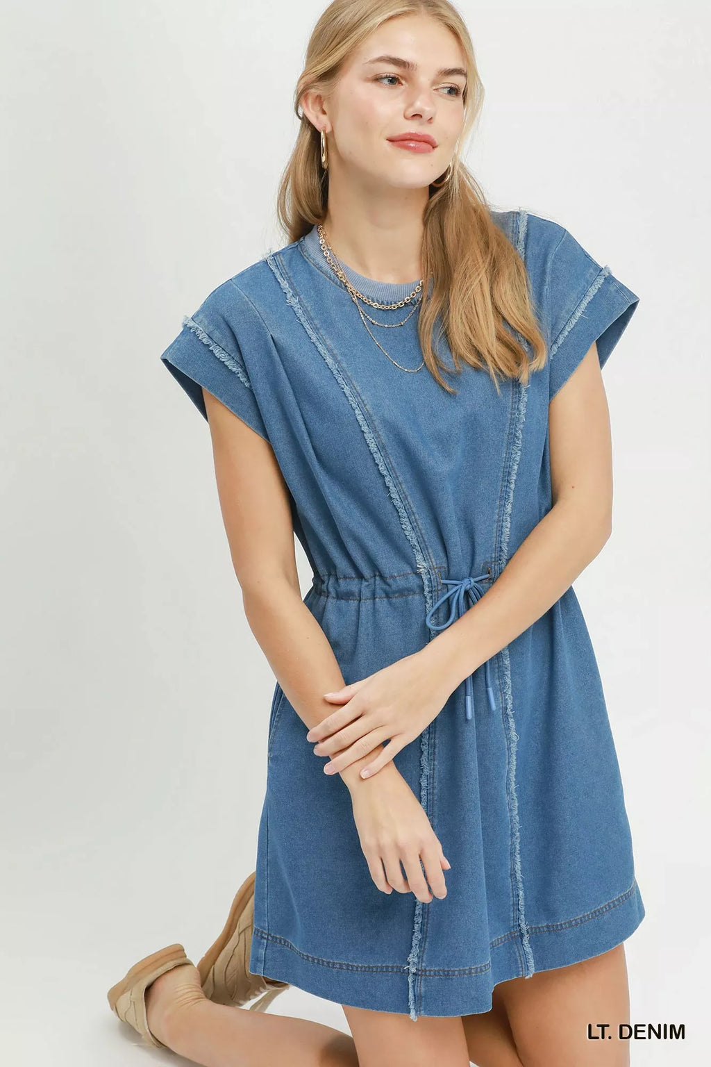 Side pocket detail on frayed denim dress