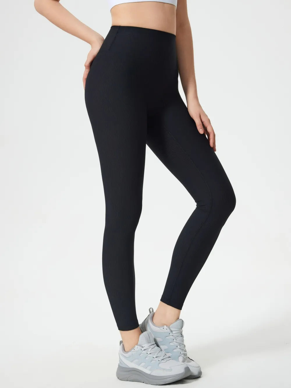 Active leggings in black front view
