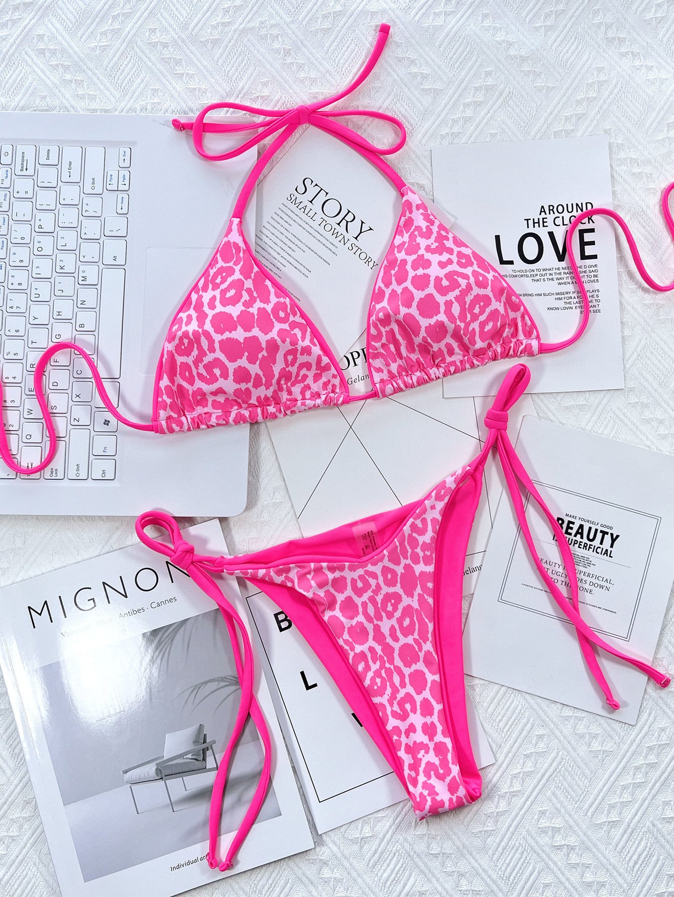 Leopard bikini tie side bottom detail