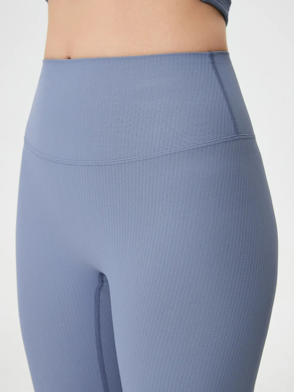 Active leggings high waistband detail