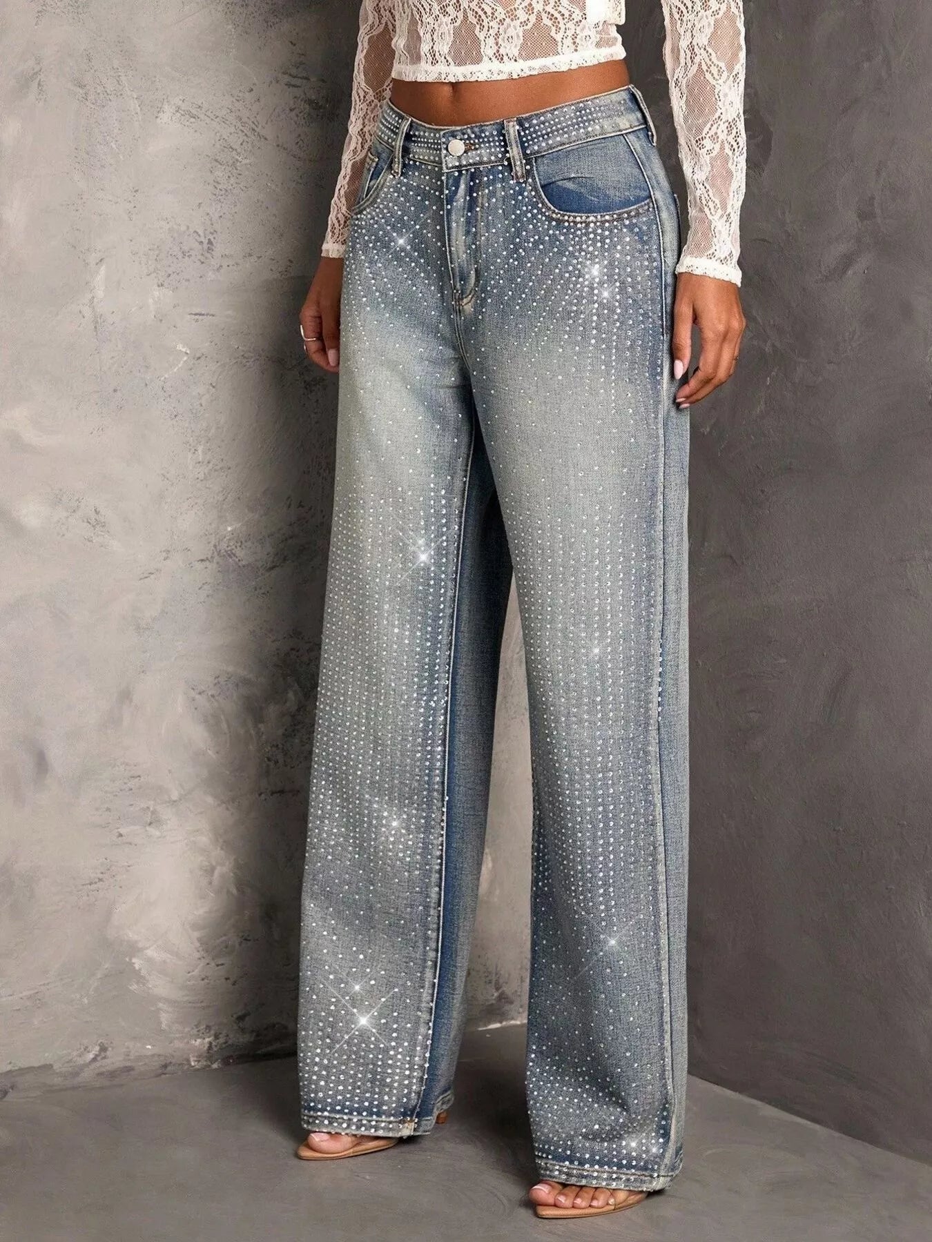 Wide leg silhouette of rhinestone jeans