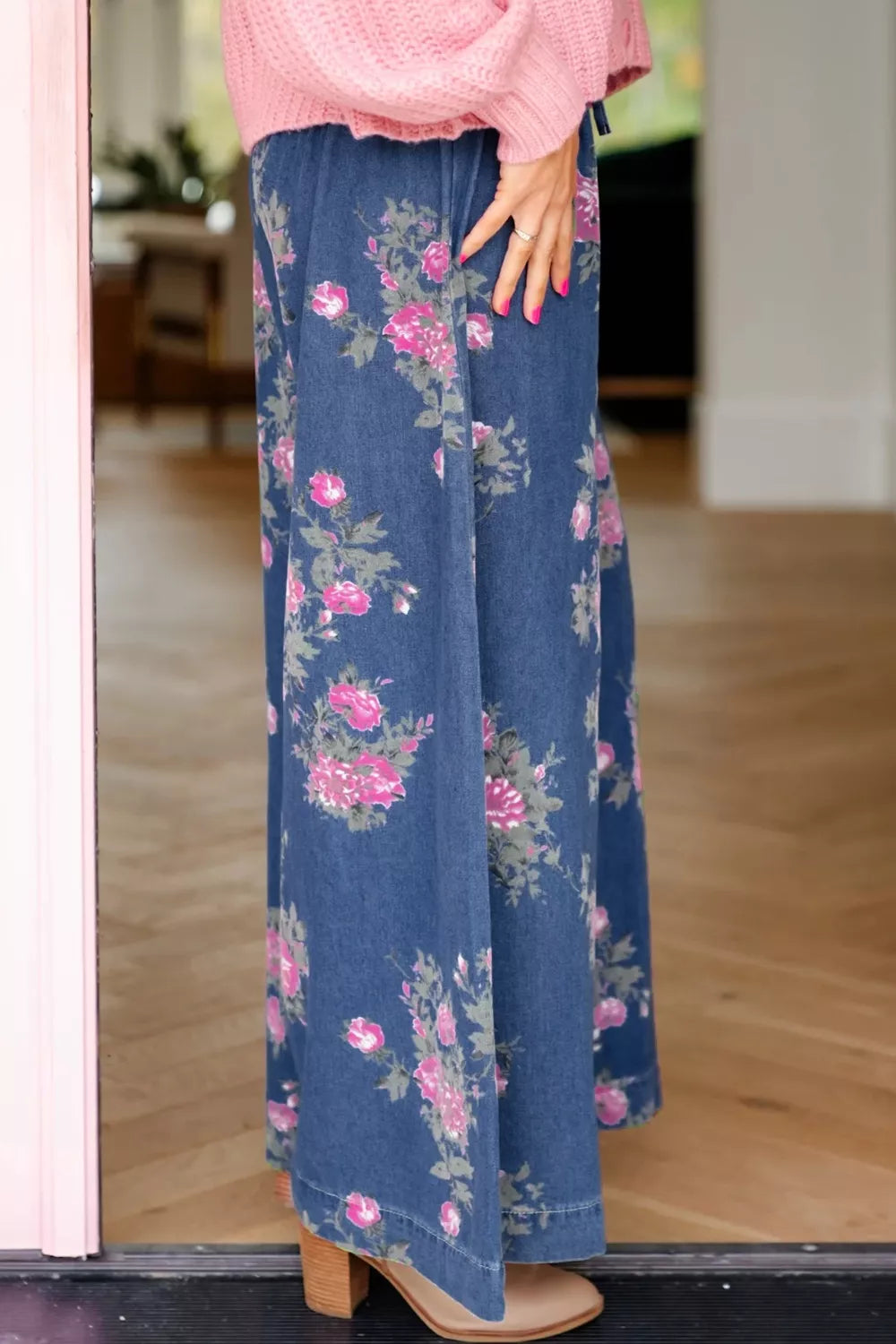 Floral print wide leg jeans back view