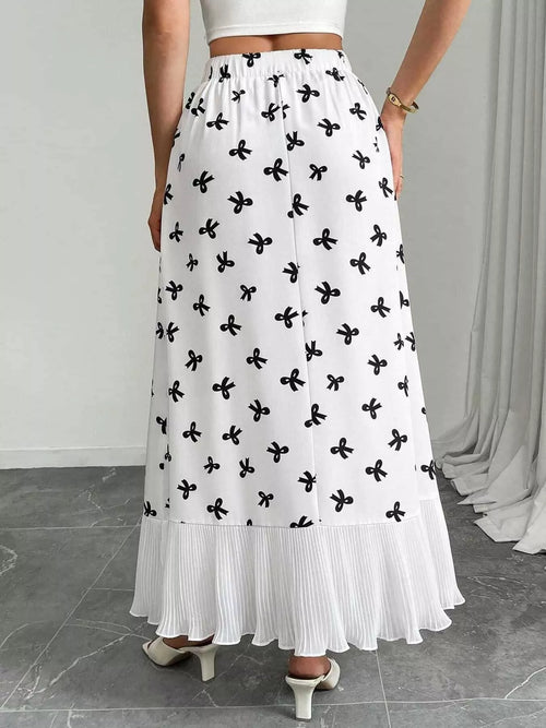 Flowy maxi skirt ruffle hem detail