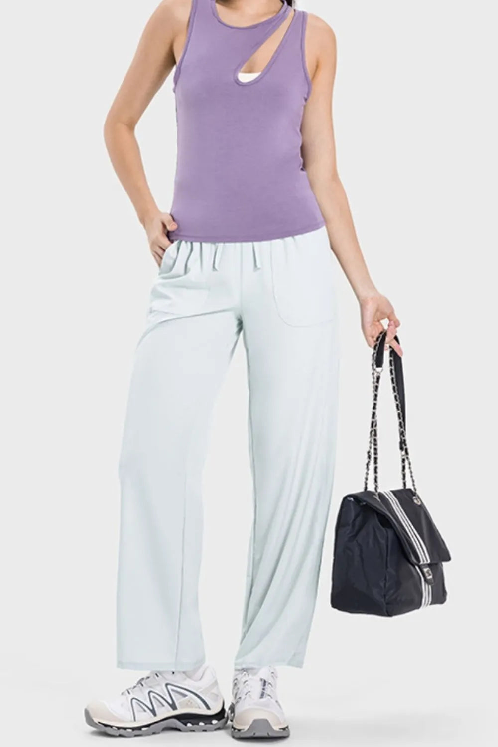 Pocketed active pants side pocket detail