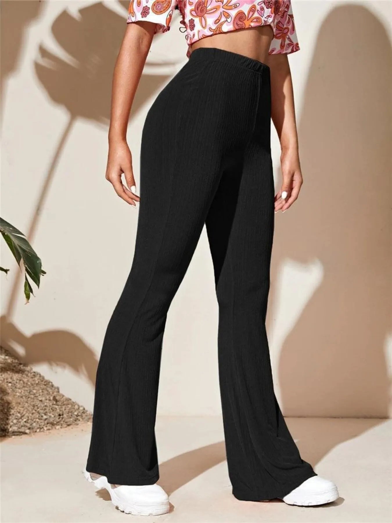Flare active pants walking movement view