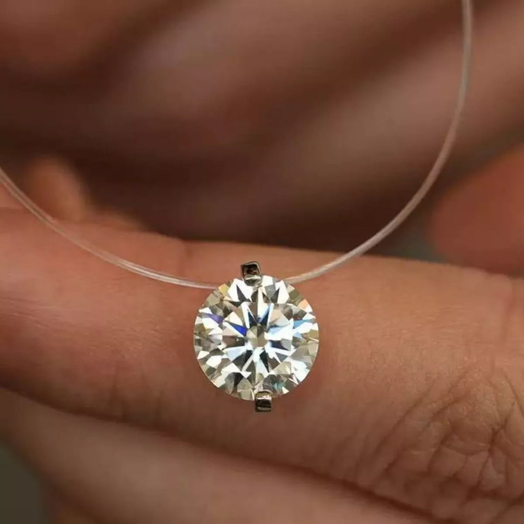Moissanite ring with matching gift box