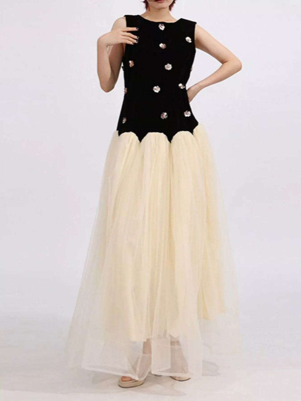 Contrast flower tulle dress floral detail close up