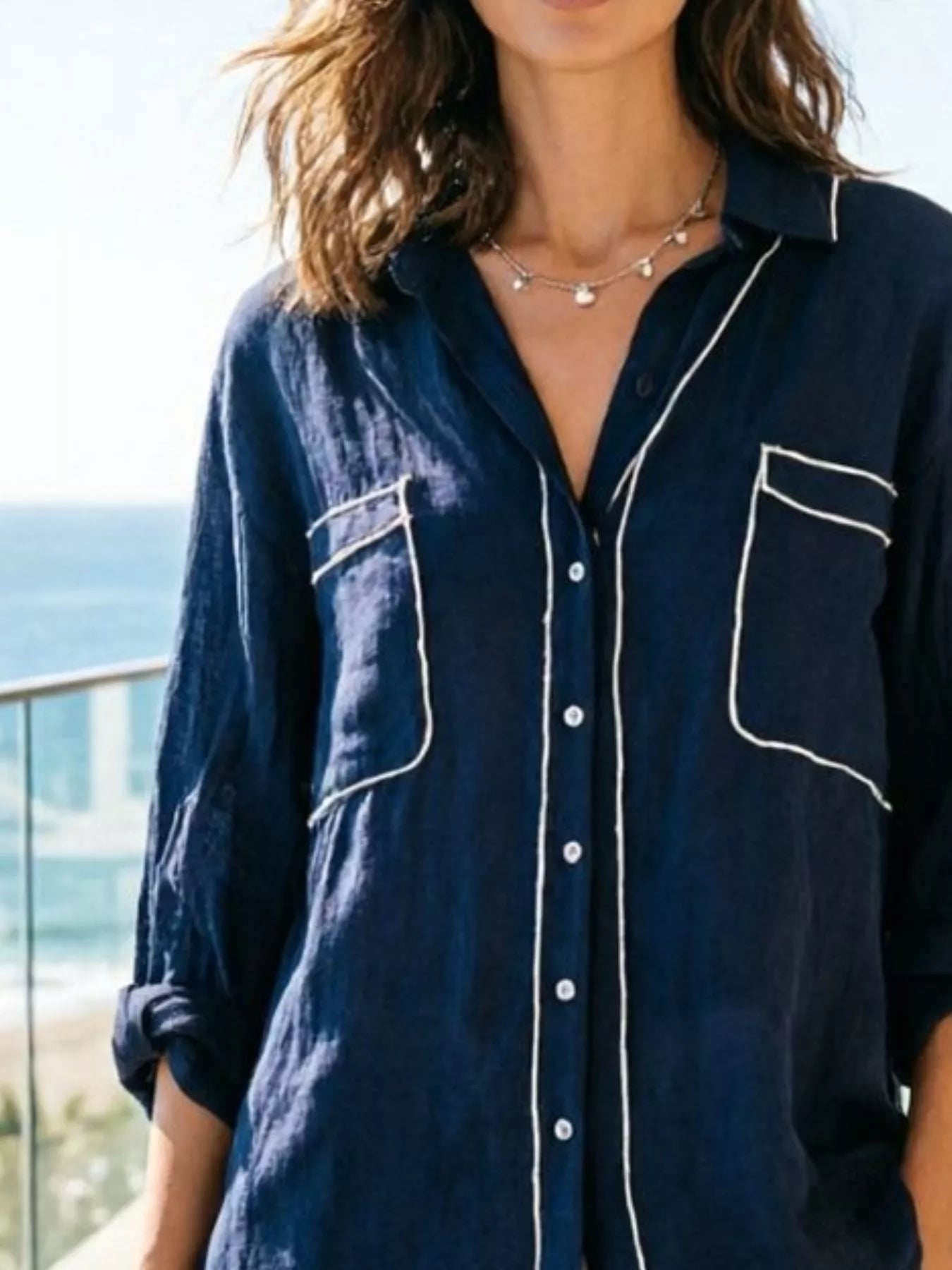 Contrast trim shirt in burgundy