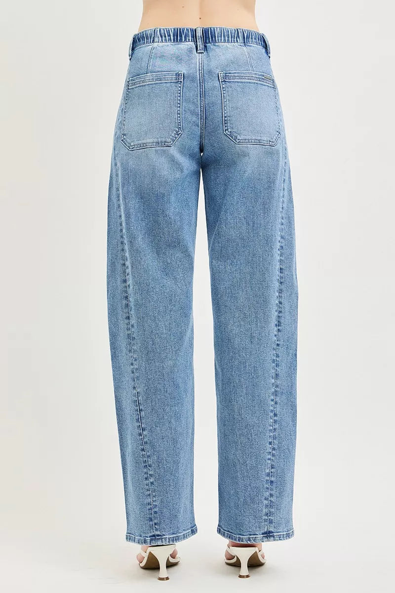 Model wearing RISEN relaxed fit jeans casual styled look