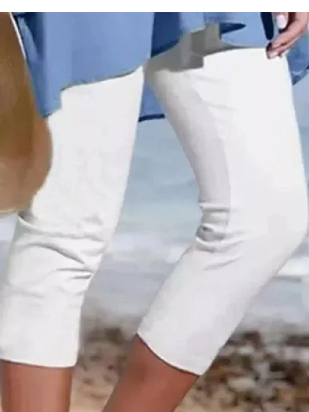 Casual leggings in light gray on model